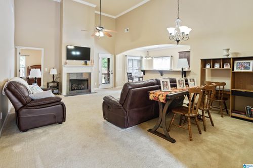 565 Fultonbrook Dr, FULTONDALE, AL, 35068-1373 | Card Image