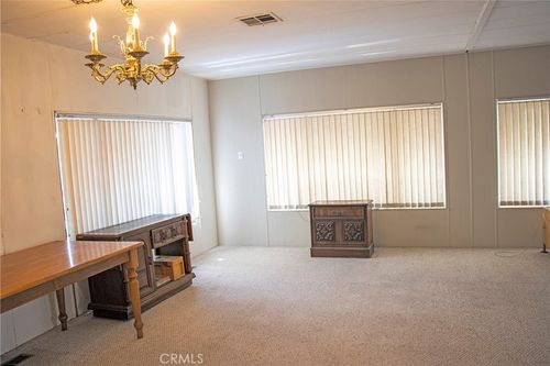 517-8811 Canoga Avenue, Canoga Park, CA, 91304 | Card Image