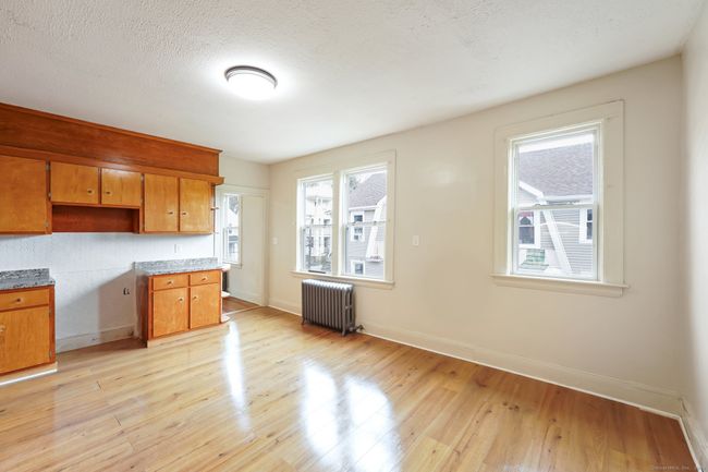 2 - 154 Easton Ave, Home with 2 bedrooms, 1 bathrooms and null parking in Waterbury CT | Image 15