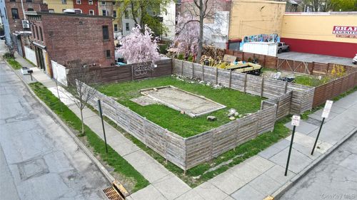 59 Chambers St, Newburgh, NY, 12550-4903 | Card Image