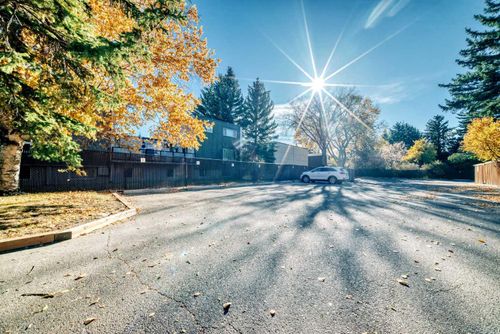 210-1001 68 Ave Sw, Calgary, AB, T2V4X1 | Card Image