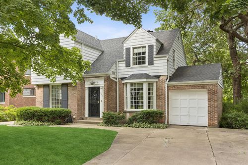 253 Northwood Road, Riverside, IL, 60546 | Card Image