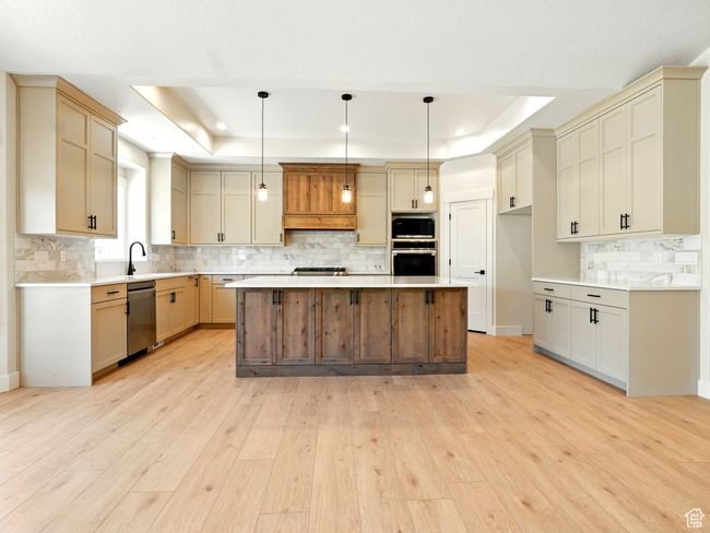 2023 S 150 W, House other with 6 bedrooms, 5 bathrooms and 4 parking in Perry UT | Image 9