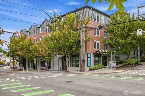 204-701 1st Ave N, Seattle, WA, 98109-4080 | Card Image