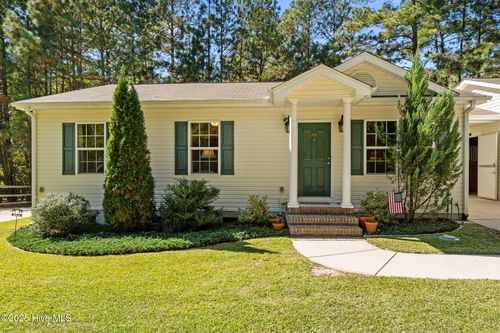 176 Causey Rd, Vass, NC, 28394-9236 | Card Image