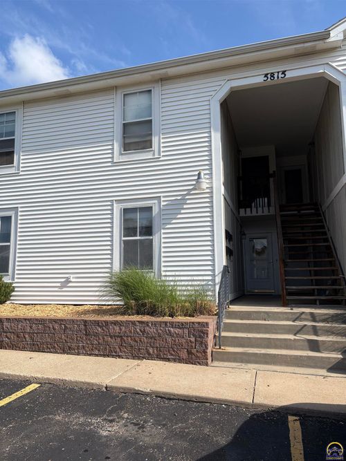 1-5815 Sw 22nd Ter, Topeka, KS, 66614 | Card Image