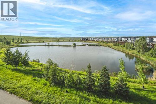 42 Cranbrook Way Se, Calgary, AB, T3M1S5 | Card Image
