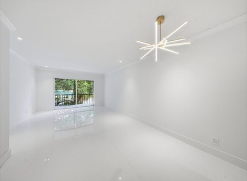 b203-3125 Oakland Shores Dr, Oakland Park, FL, 33309-7543 | Card Image