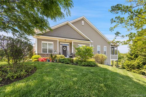 2 Avondale Ln, Wappingers Falls, NY, 12590-3538 | Card Image