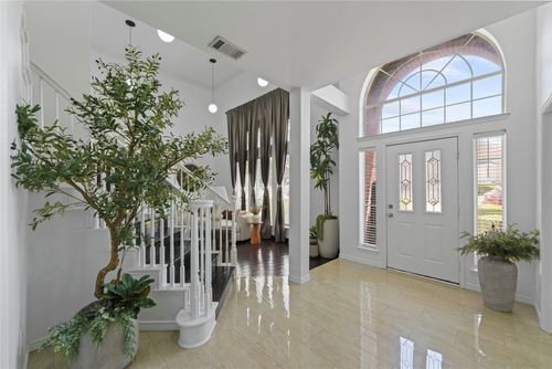 3533 Lark Meadow Way, Dallas, TX, 75287-6010 | Card Image