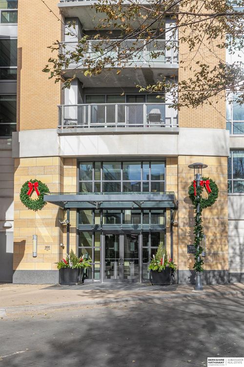 apt-4209-200 S 31st Ave, Omaha, NE, 68131-1407 | Card Image