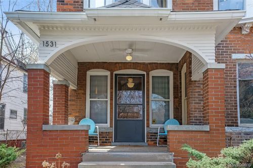 1531 Vinewood St, Detroit, MI, 48216-2202 | Card Image