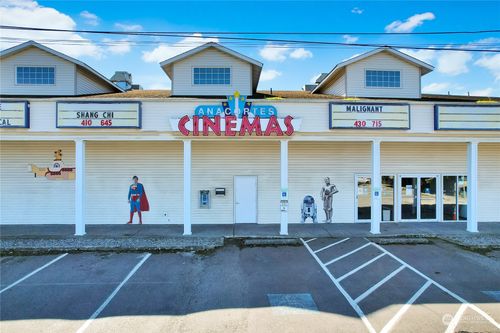 415 O Ave, Anacortes, WA, 98221-1542 | Card Image