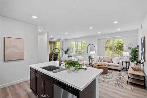 51 Plateau, Irvine, CA, 92618-1199 | Card Image