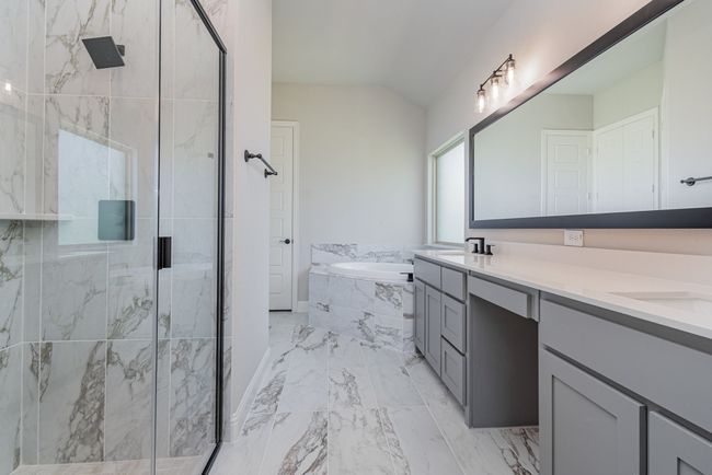 6811 Hayes Rd, House other with 4 bedrooms, 3 bathrooms and null parking in Midlothian TX | Image 14
