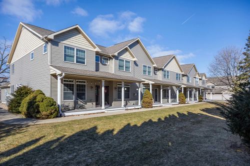 9-1817 Cedarbrook Lane, Stoughton, WI, 53589 | Card Image