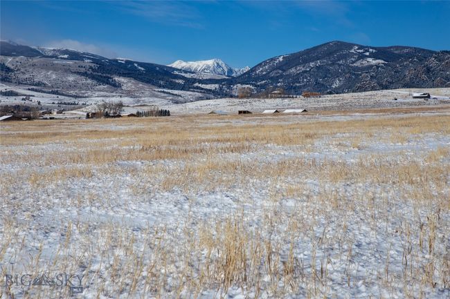 Tract 3 View of mountain feature | Image 49