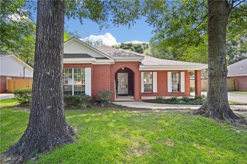 5221 Southern Oaks Trl, Grand Bay, AL, 36541-3205 | Card Image