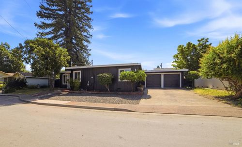 1924 Diamond Court, Santa Rosa, CA, 95404 | Card Image