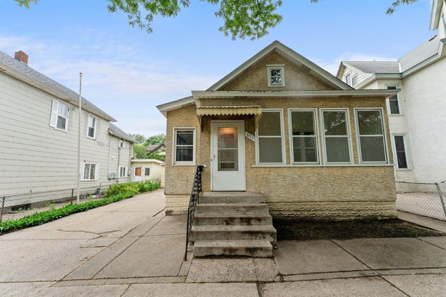 693 Bedford St, House other with 2 bedrooms, 1 bathrooms and null parking in Saint Paul MN | Image 5