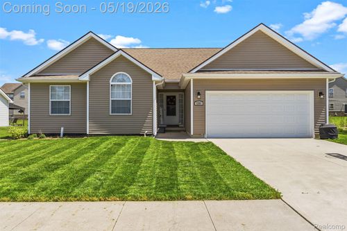 2261 Legacy Dr, Burton, MI, 48519-2026 | Card Image