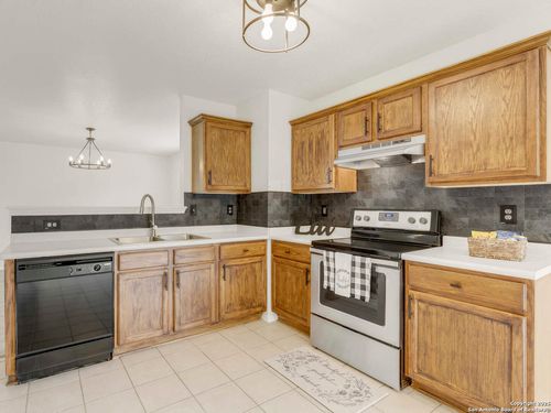 11018 Dublin Fld, San Antonio, TX, 78254-5436 | Card Image