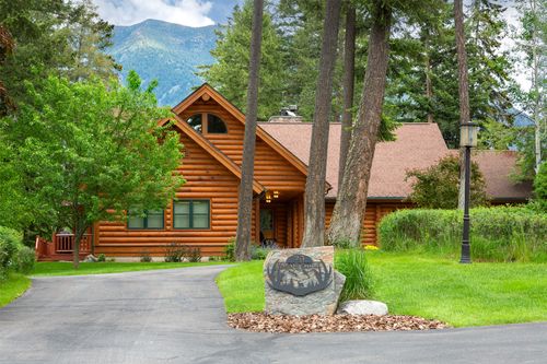 20 Wood Ridge Dr, Columbia Falls, MT, 59912-9340 | Card Image