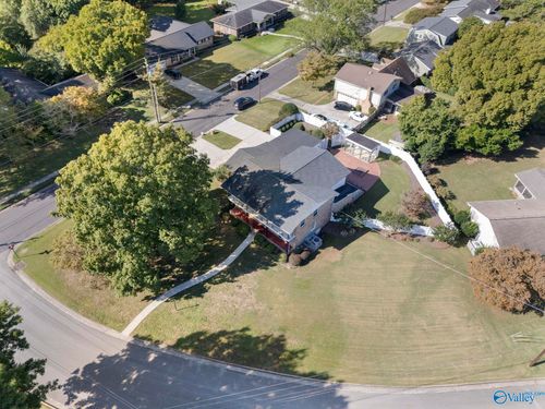 3306 Mulberry Ln Sw, Huntsville, AL, 35801-3443 | Card Image