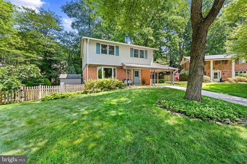 9809 Bacon Ct, FAIRFAX, VA, 22032-2801 | Card Image