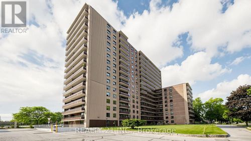 819-180 Markham Rd, Scarborough, ON, M1M2Z9 | Card Image