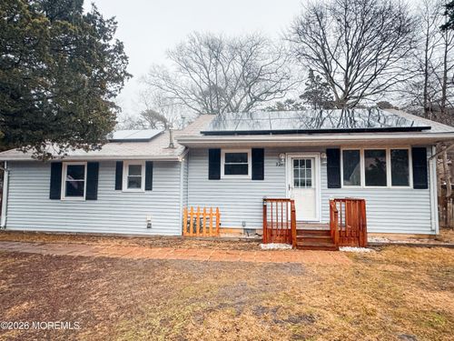 827 Rodgers St, Lanoka Harbor, NJ, 08734-1926 | Card Image