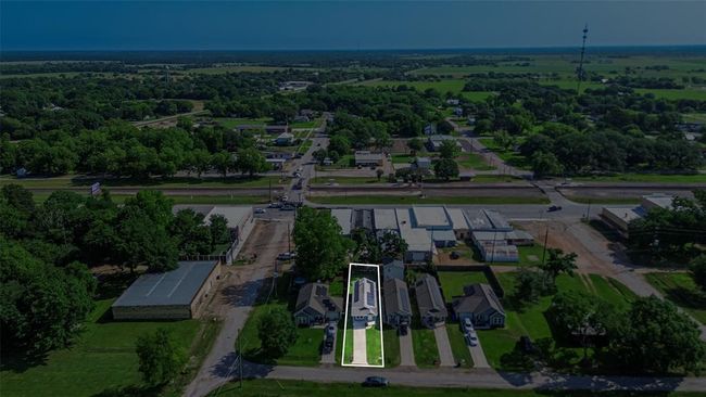 6418 Gresham St, House other with 3 bedrooms, 2 bathrooms and null parking in Wallis TX | Image 24