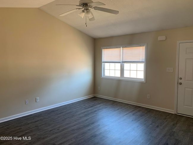 APT-9 - 586 Haws Run Rd, Home with 4 bedrooms, 4 bathrooms and null parking in Jacksonville NC | Image 4