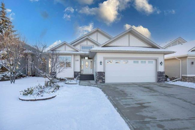 2 Legacy Cove, House detached with 4 bedrooms, 3 bathrooms and 4 parking in Sylvan Lake AB | Image 1