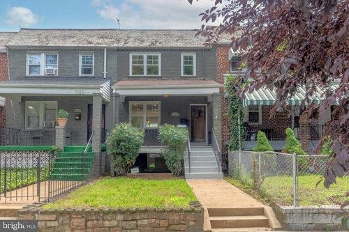 323 18th Pl Ne, WASHINGTON, DC, 20002-6601 | Card Image