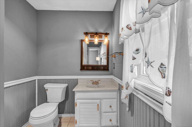 117 E Side Dr, House other with 3 bedrooms, 2 bathrooms and null parking in Wallingford CT | Image 20