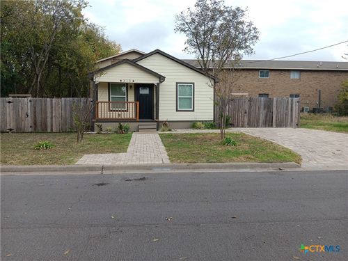 313 E Texas Ave, Killeen, TX, 76541-2950 | Card Image