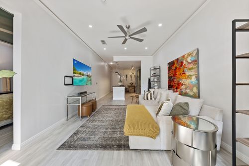 102-2950 Mckinney Ave, Dallas, TX, 75204-2483 | Card Image
