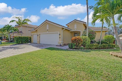 9328 Silent Oak Cir, West Palm Beach, FL, 33411-6631 | Card Image