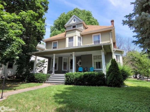 815 A Ave E, Oskaloosa, IA, 52577-2906 | Card Image