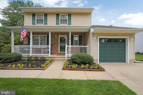 18 Presidential Dr, Berlin, NJ, 08009-1358 | Card Image
