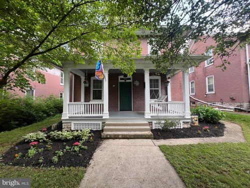 58 E Areba Ave, HERSHEY, PA, 17033-1401 | Card Image