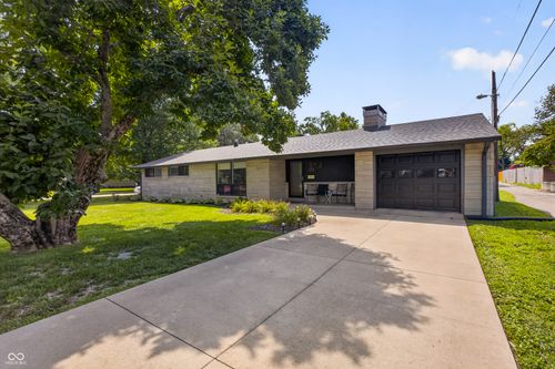 2594 Franklin St, Columbus, IN, 47201-3661 | Card Image