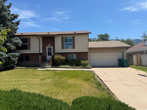 1238 Cherrywood Dr, Layton, UT, 84040-2953 | Card Image