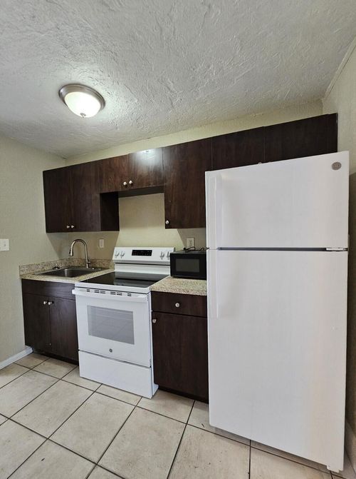 1-752 Dr Martin Luther King Jr Blvd, Riviera Beach, FL, 33404-7423 | Card Image
