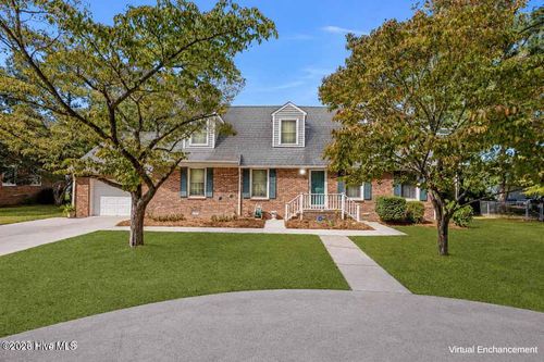 705 River Rd, Trent Woods, NC, 28562-7431 | Card Image