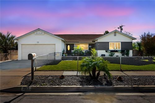 255 W Valencia St, Rialto, CA, 92376-4235 | Card Image