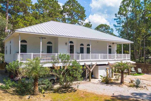 88 S 3rd St, Santa Rosa Beach, FL, 32459-6550 | Card Image