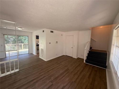 unit-1071-1071 Laurel Ln Nw, Conyers, GA, 30012-4207 | Card Image