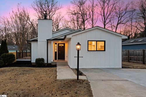 1005 Summit Dr, Greenville, SC, 29609-3871 | Card Image